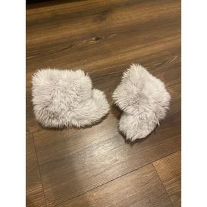 EUC Restoration Hardware Faux Fur Bootie Slippers Plush House Shoes 12-24 mos